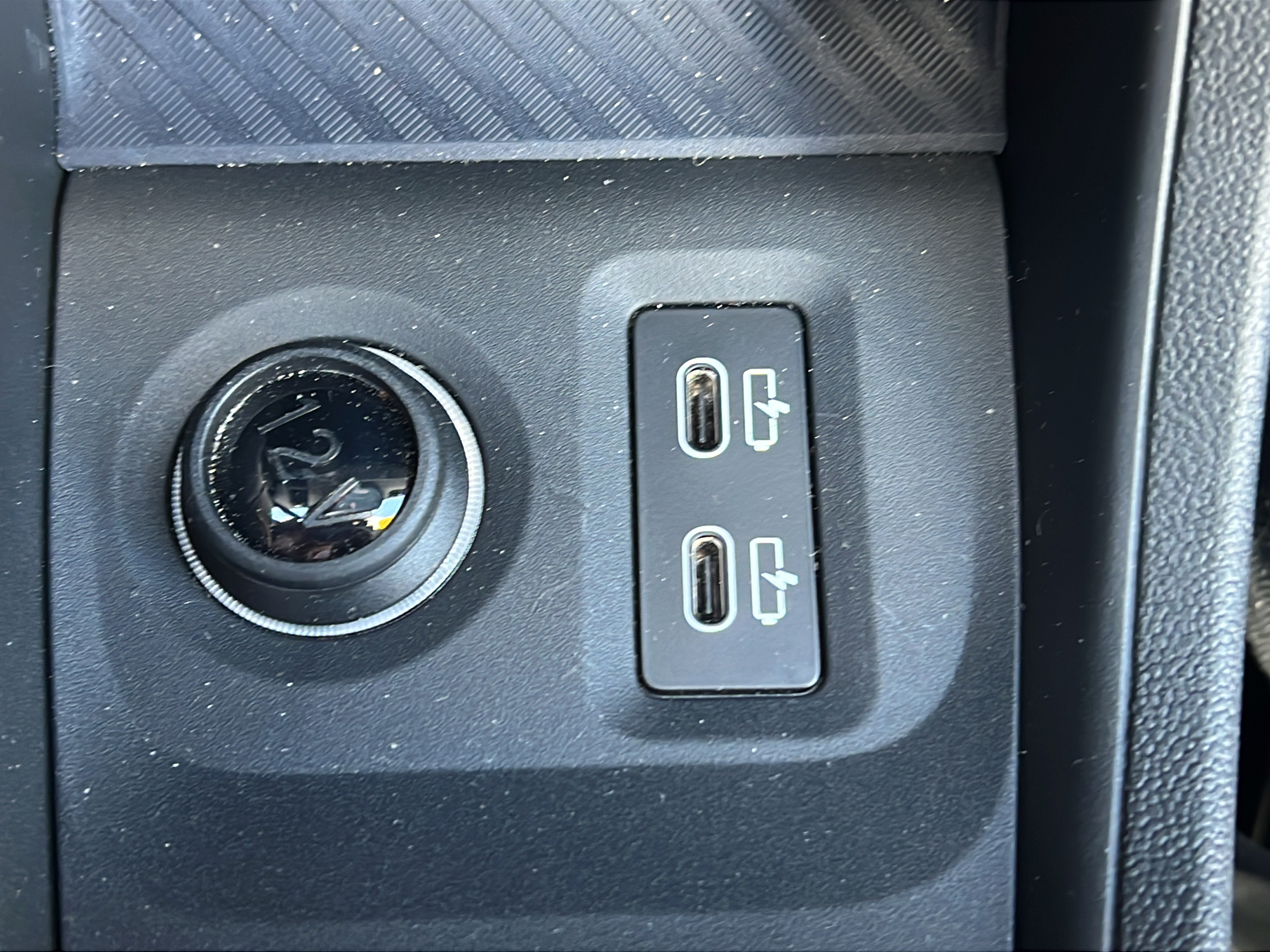 Used 2025 MINI Cooper 4-Door Hardtop FWD image 21