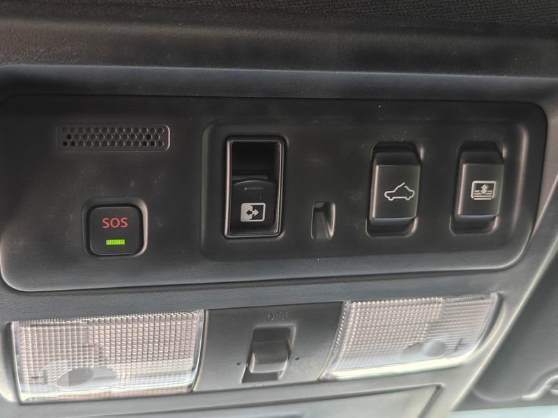 Used 2024 Nissan Titan PRO-4X w/ Pro-4x Convenience Package AWD/4WD image 46