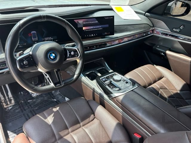 Used 2024 BMW i7 xDrive60 AWD/4WD image 18