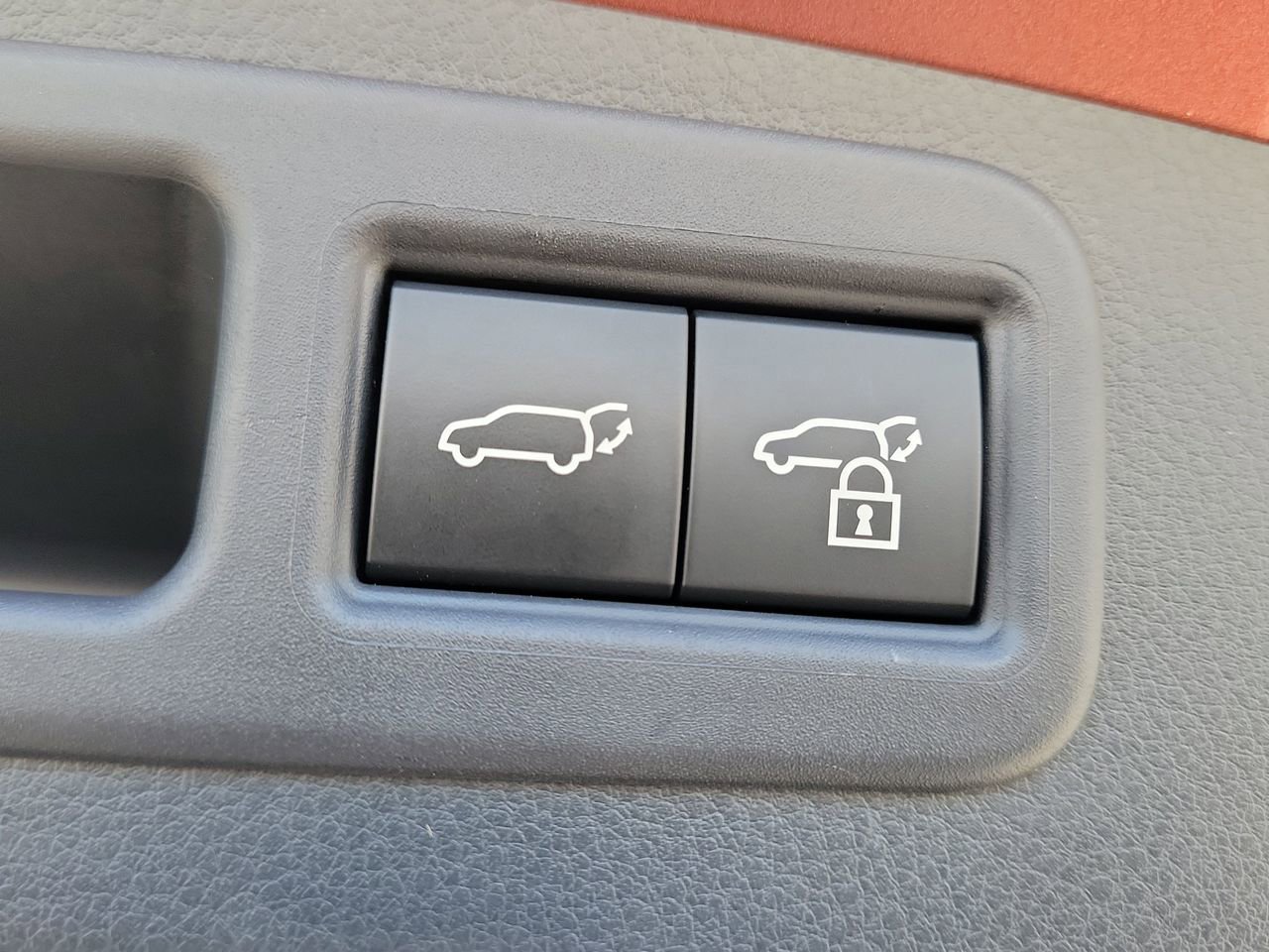 Used 2025 Lexus RX 350 Premium Plus w/ Convenience Package FWD image 9