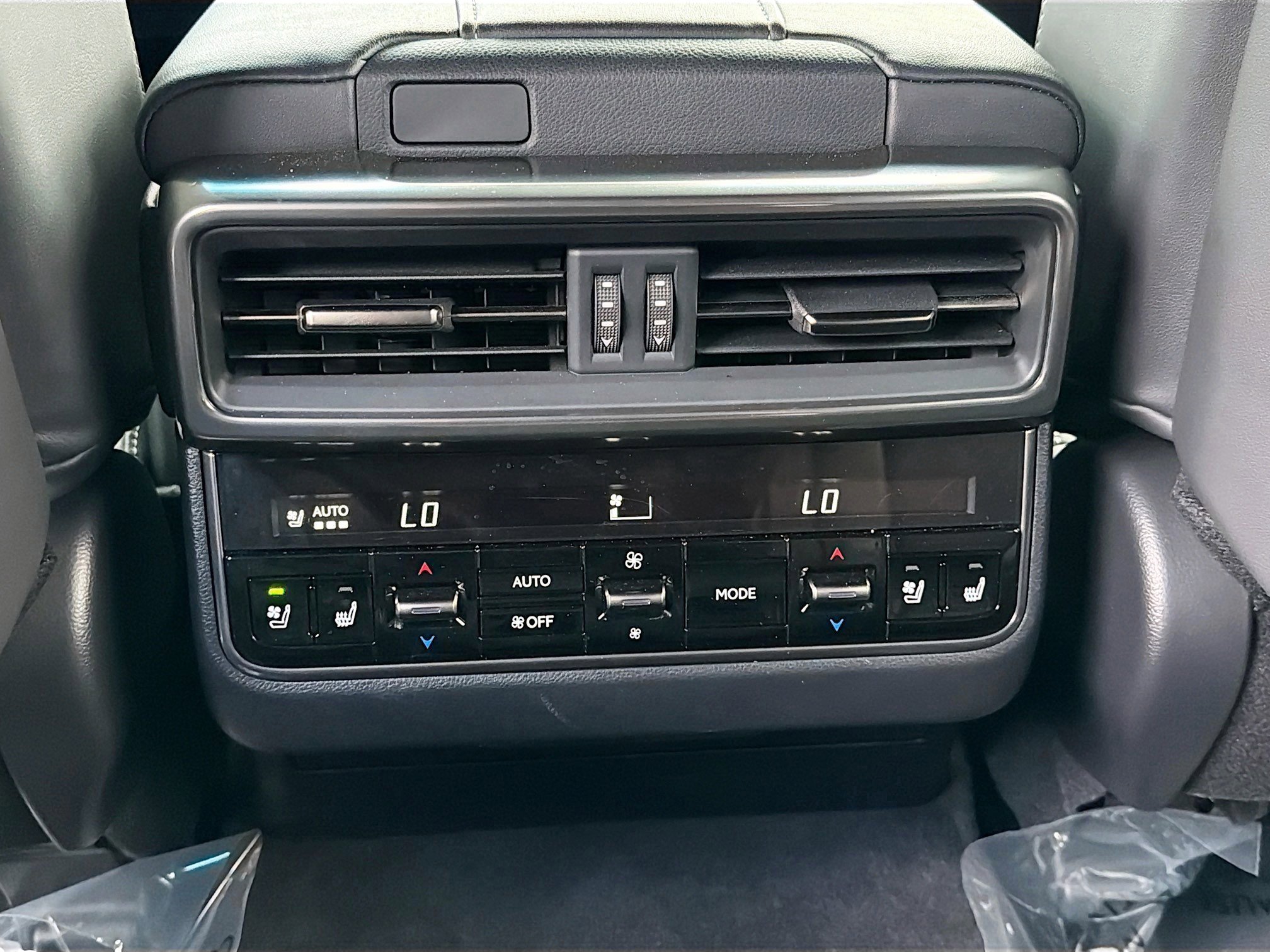 Used 2023 Lexus LX 600 F Sport w/ Accessory Package (A2) image 21