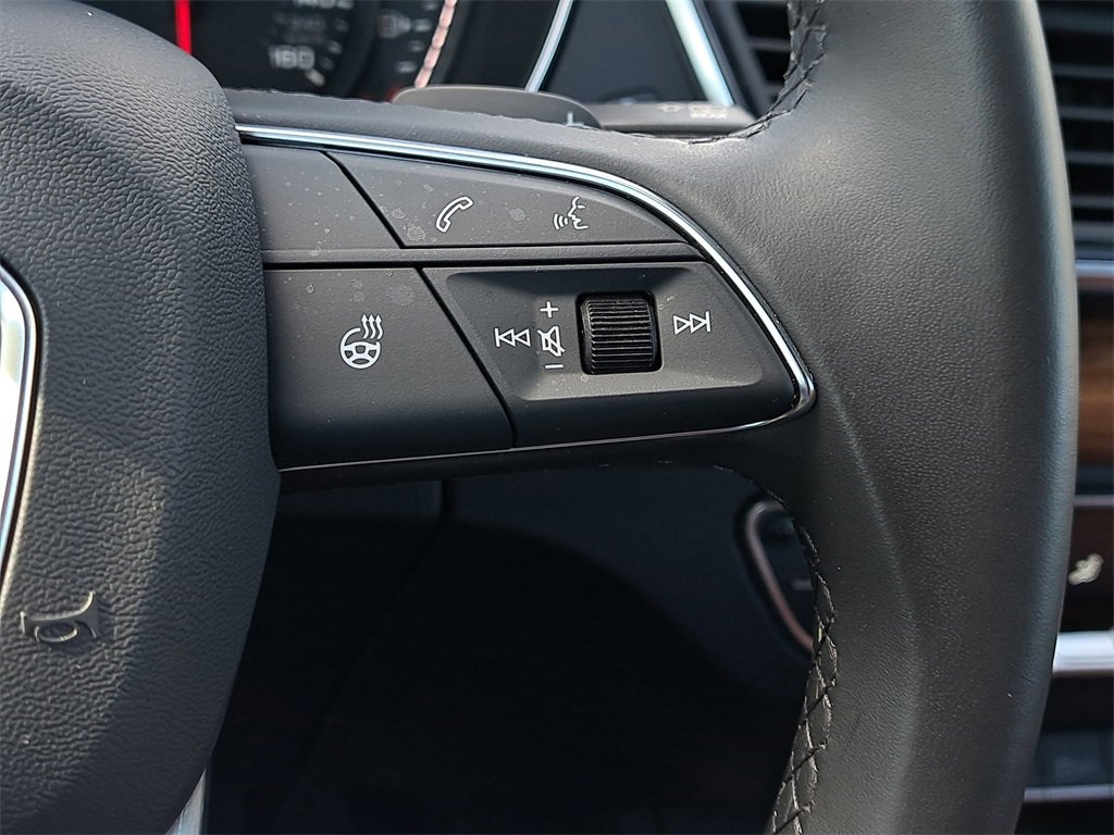 Used 2023 Audi Q5 2.0T Premium w/ Convenience Package image 10