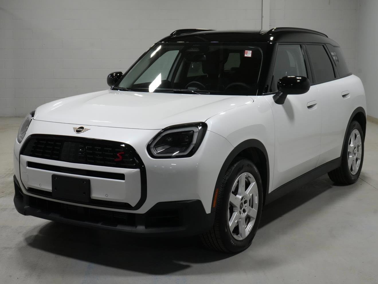 Certified 2025 MINI Cooper Countryman S image 1