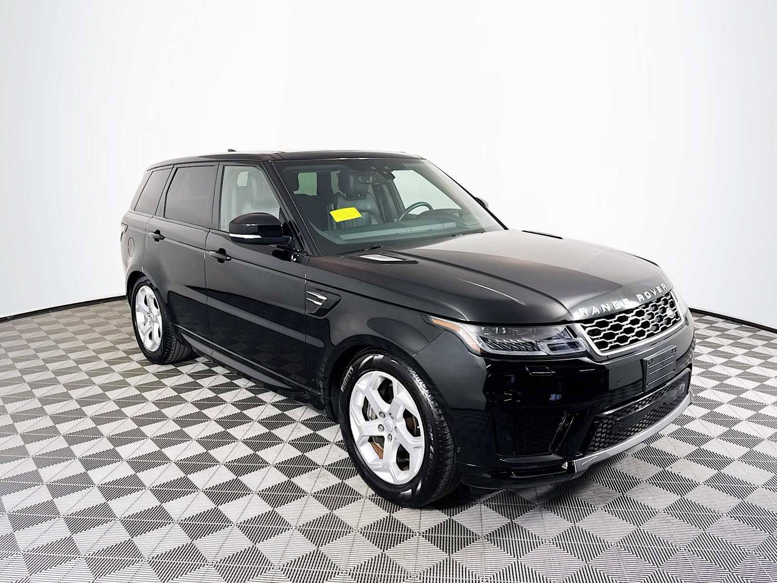 Used 2020 Land Rover Range Rover Sport HSE image 3
