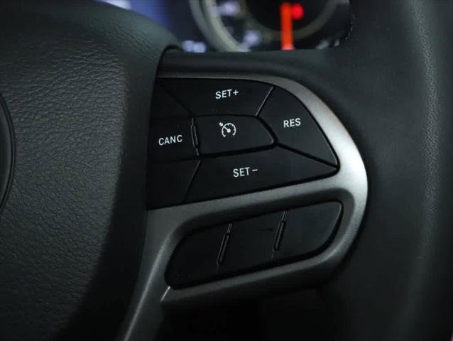 Certified 2021 Jeep Cherokee Latitude Lux w/ Comfort/Convenience Group image 22