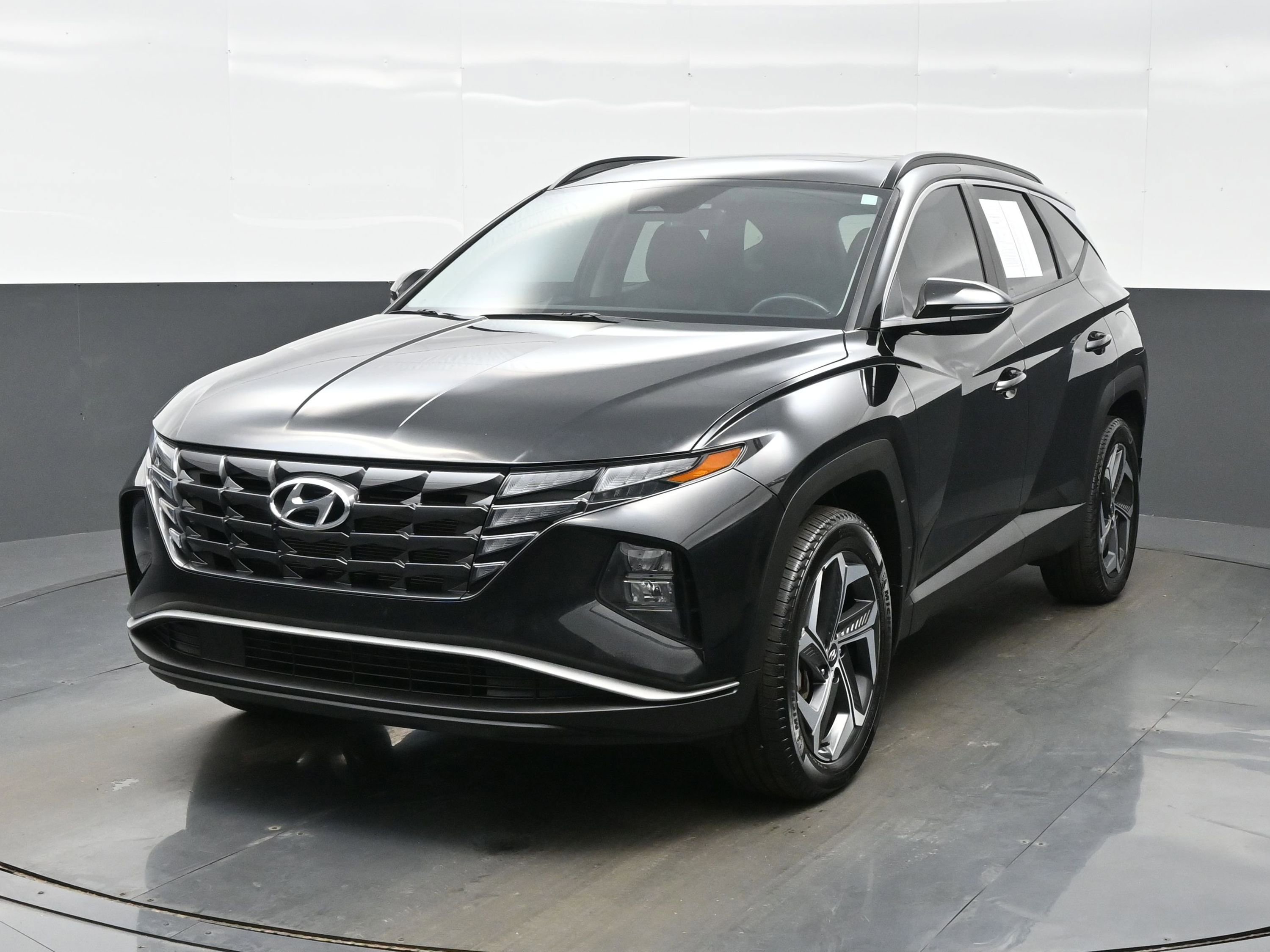 Used 2023 Hyundai Tucson SEL w/ Convenience Package AWD/4WD image 1