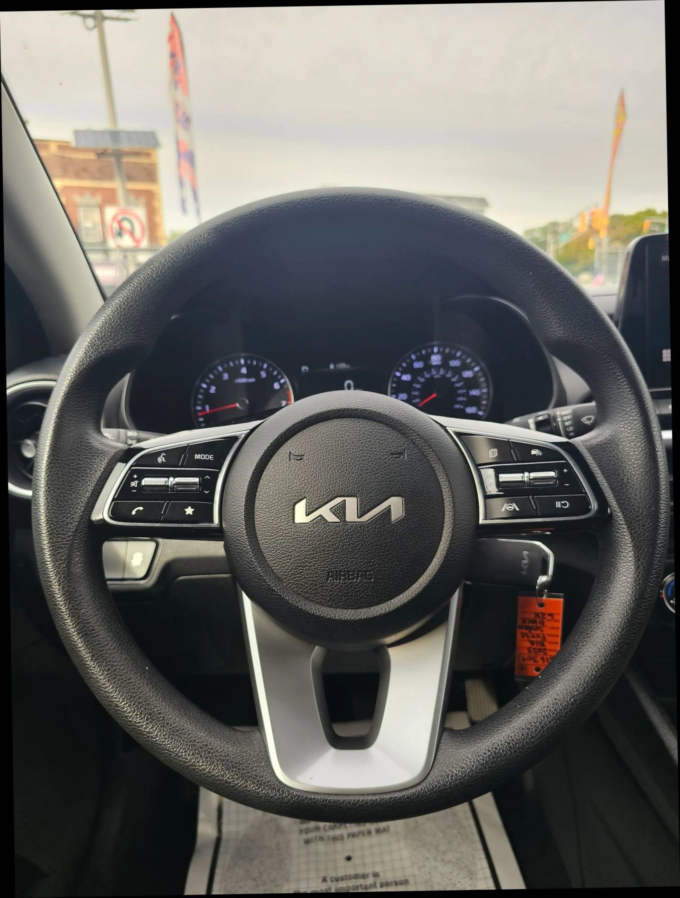Used 2023 Kia Forte LXS image 13