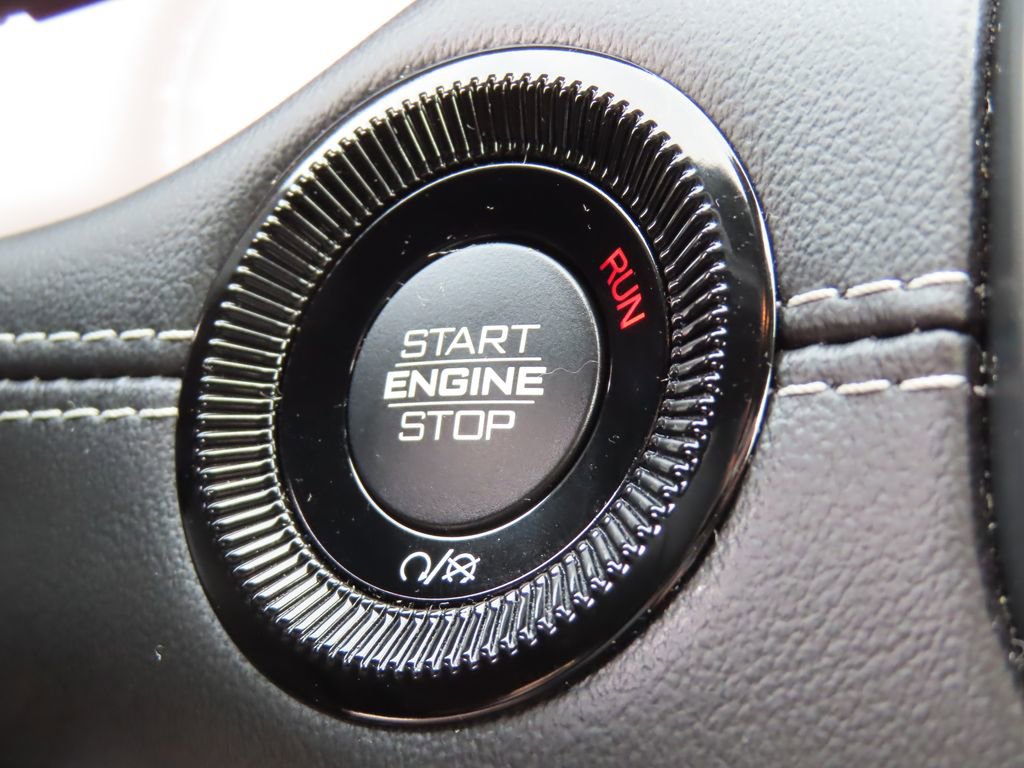 Used 2023 Jeep Compass High Altitude image 12