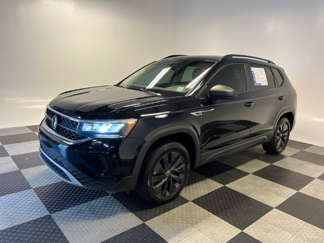 Certified 2024 Volkswagen Taos S FWD image 3