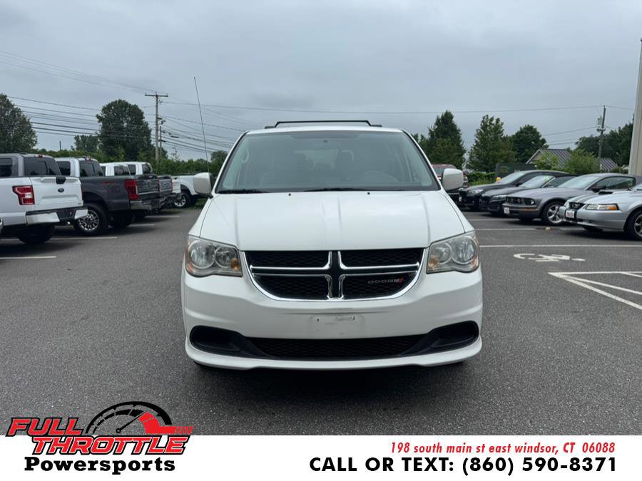 Used 2012 Dodge Grand Caravan SXT image 3
