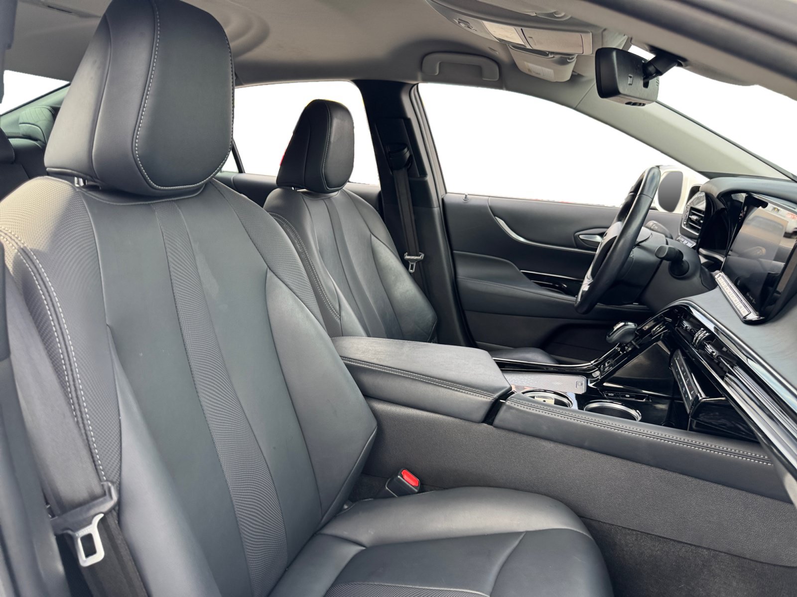 Used 2021 Toyota Mirai w/ Advanced Technology Package RWD image 15