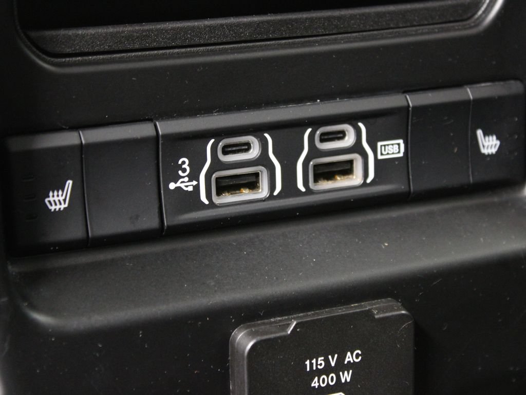 Used 2020 RAM 1500 Laramie AWD/4WD image 18