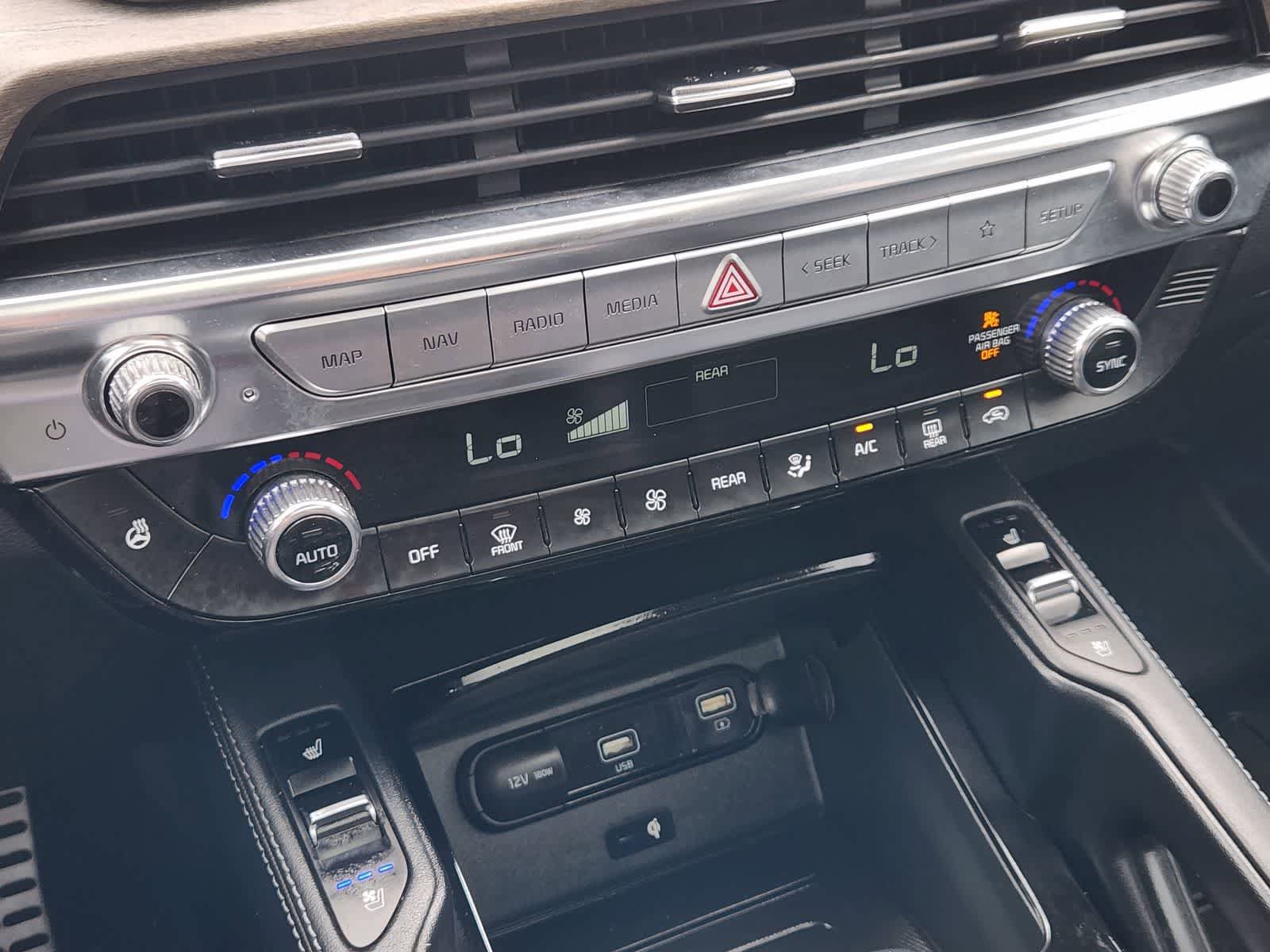 Used 2021 Kia Telluride SX w/ SX Prestige Package AWD/4WD image 19