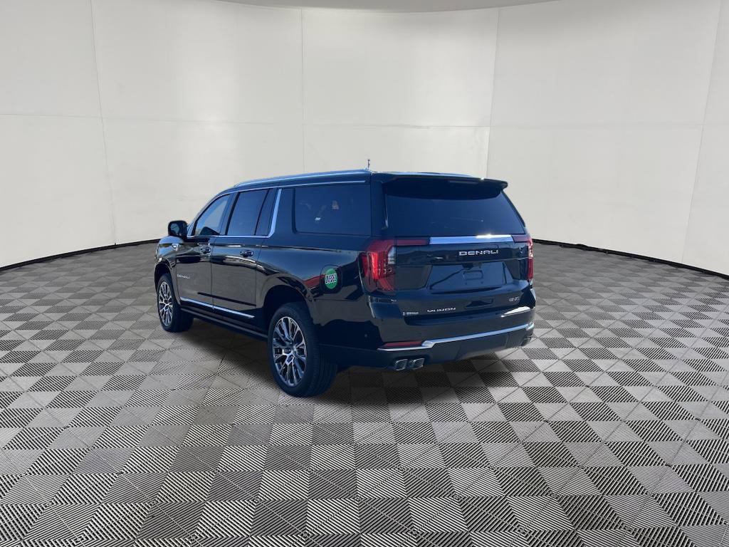 New 2026 GMC Yukon XL Denali w/ Denali Reserve Package AWD/4WD image 3