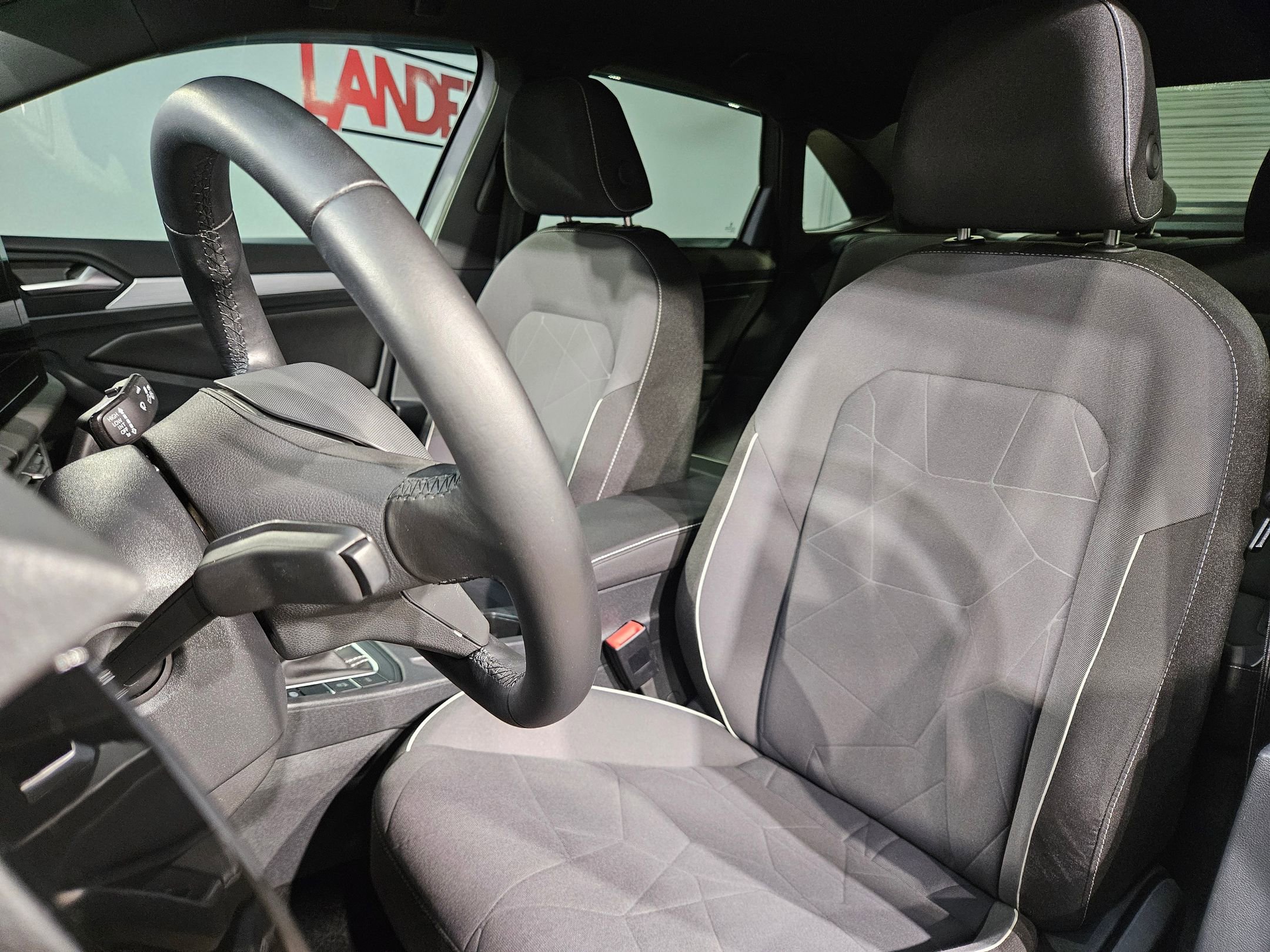 Used 2025 Volkswagen Jetta Sport image 24