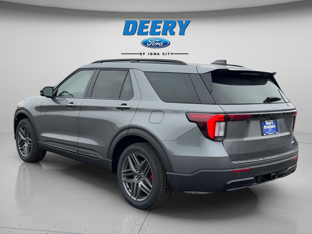 New 2026 Ford Explorer ST-Line w/ ST-Line Street Pack image 3