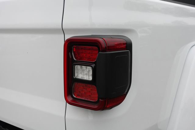 New 2026 Jeep Gladiator Mojave AWD/4WD image 9