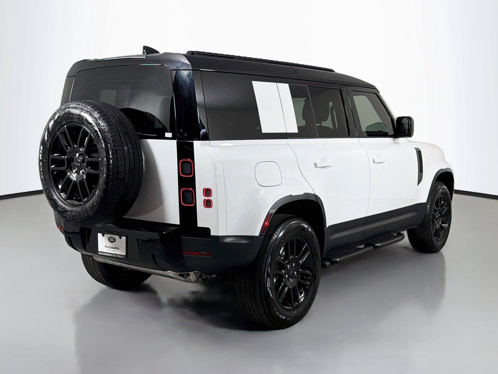 New 2026 Land Rover Defender 110 S AWD/4WD image 5