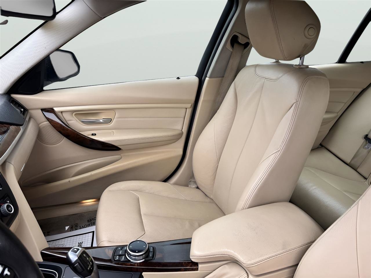 Used 2014 BMW 335i xDrive Sedan AWD/4WD image 14