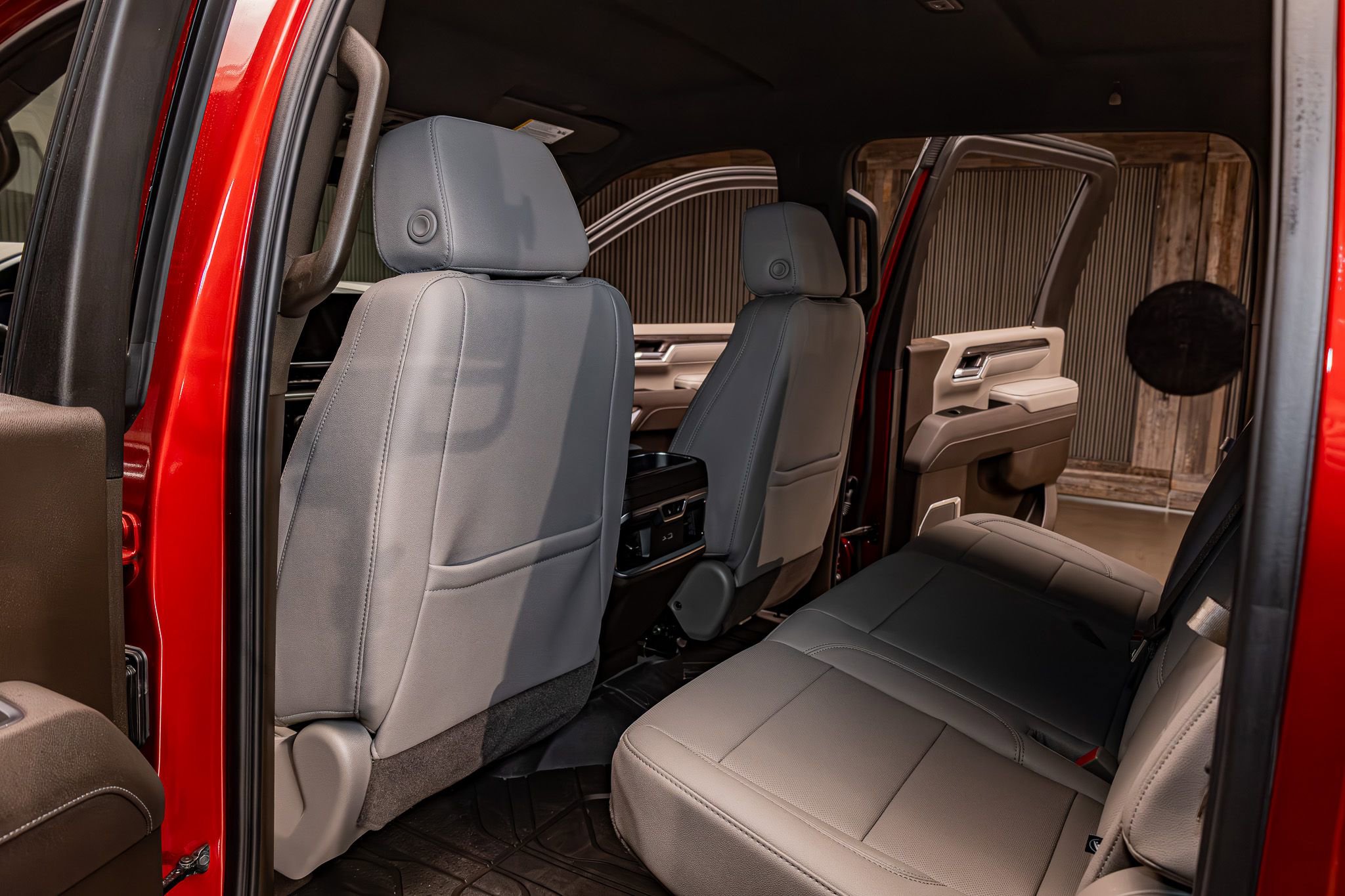 Used 2026 Chevrolet Silverado 3500 LTZ w/ LTZ Convenience Package image 26