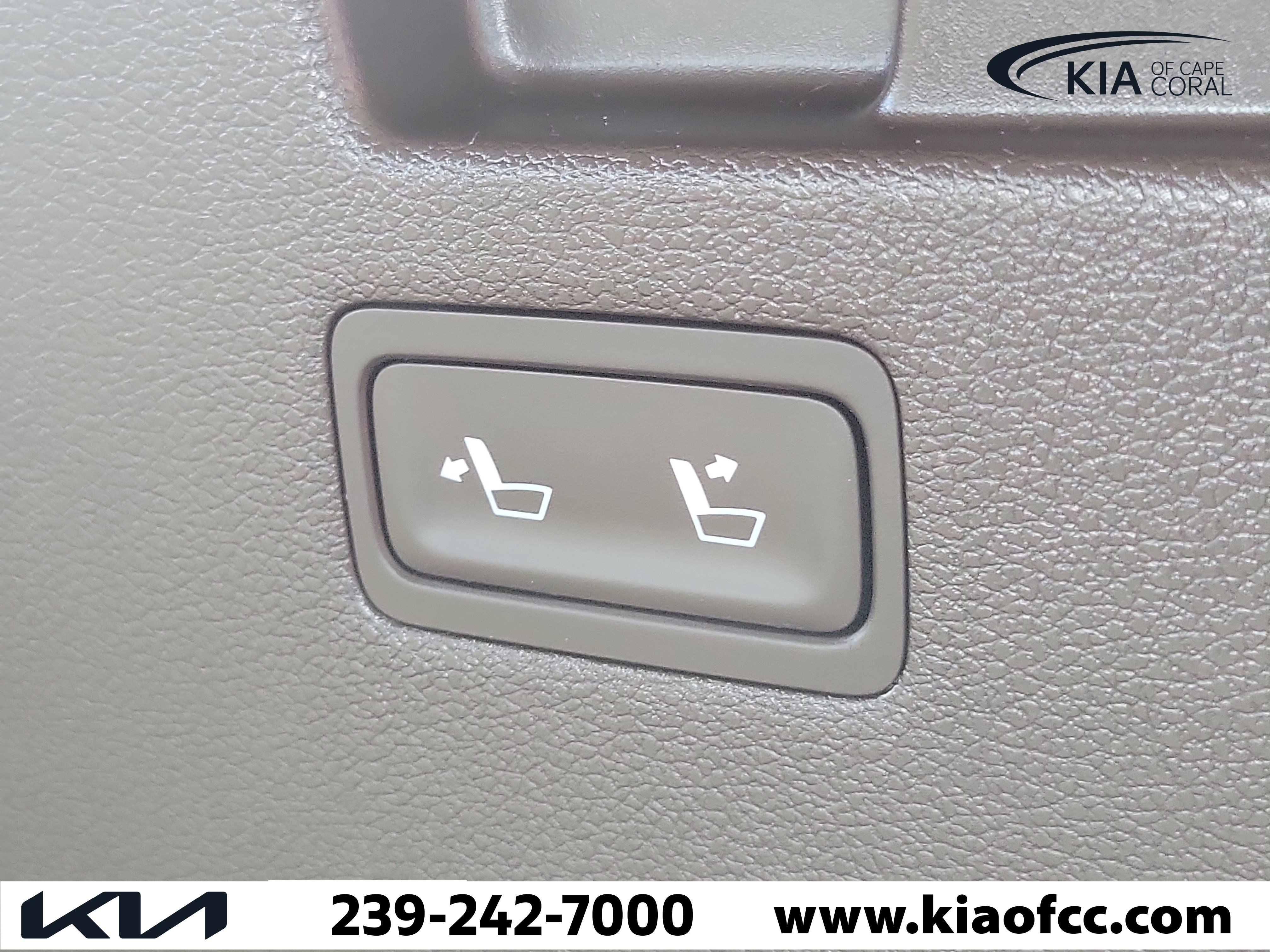 Used 2020 Hyundai Palisade Limited FWD image 12