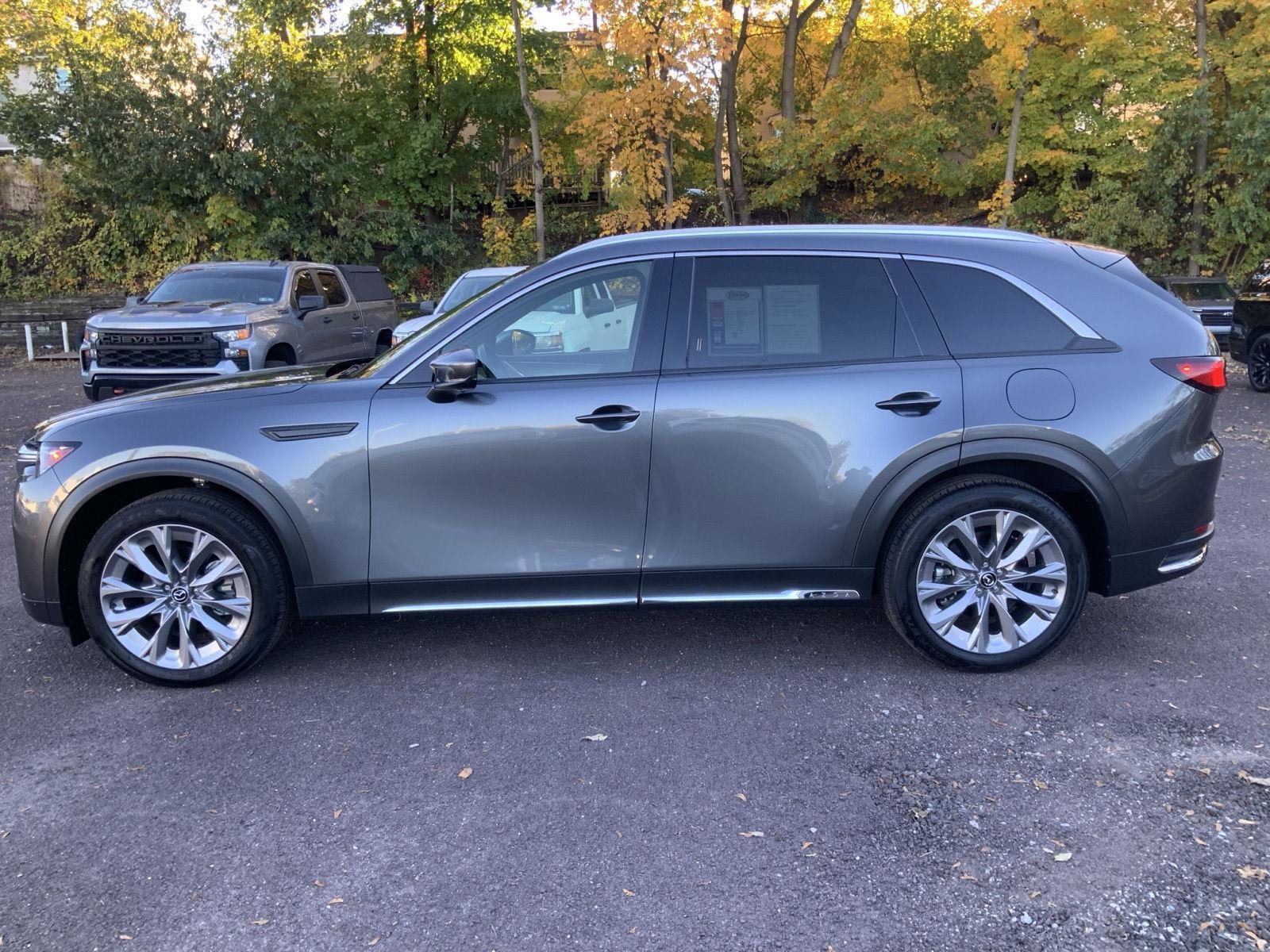Used 2024 MAZDA CX-90 3.3 Turbo w/ Premium Plus Pkg image 4