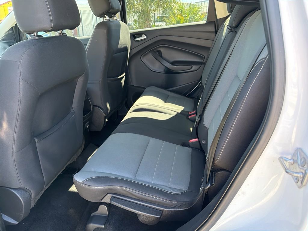 Used 2016 Ford Escape SE image 12