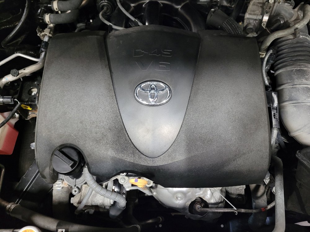 Used 2022 Toyota Highlander XLE AWD/4WD image 30