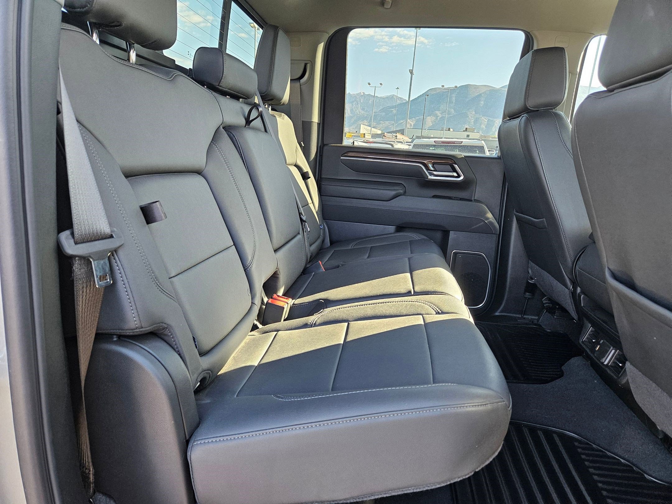 Used 2025 Chevrolet Silverado 3500 LT w/ Trail Boss Package image 30