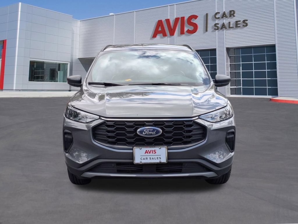 Used 2025 Ford Escape ST-Line AWD/4WD image 2