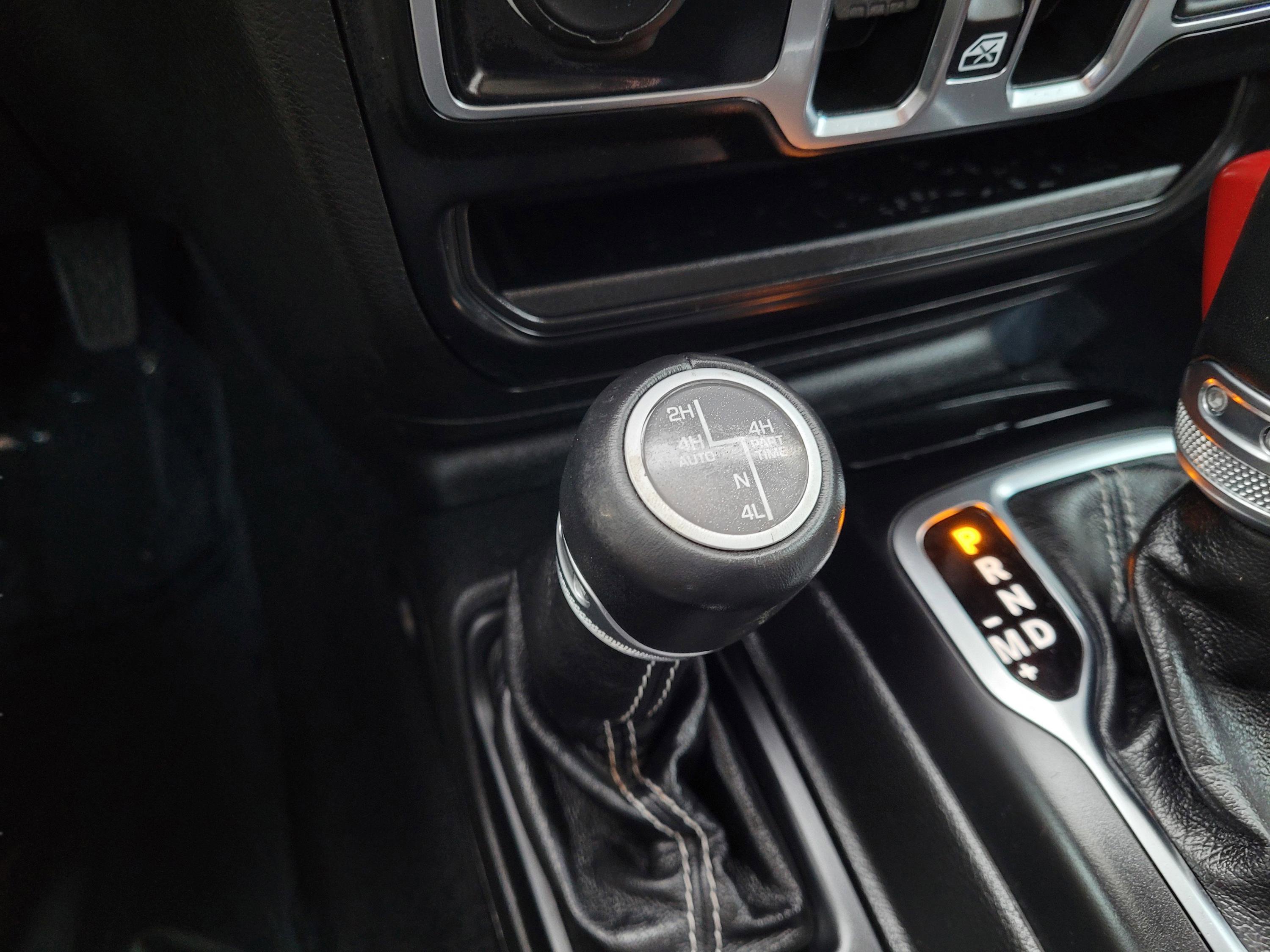 Used 2021 Jeep Wrangler Unlimited Sahara w/ Cold Weather Group image 26