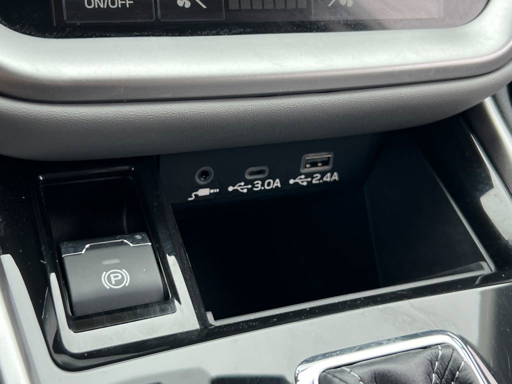 Certified 2025 Subaru Outback Premium image 30