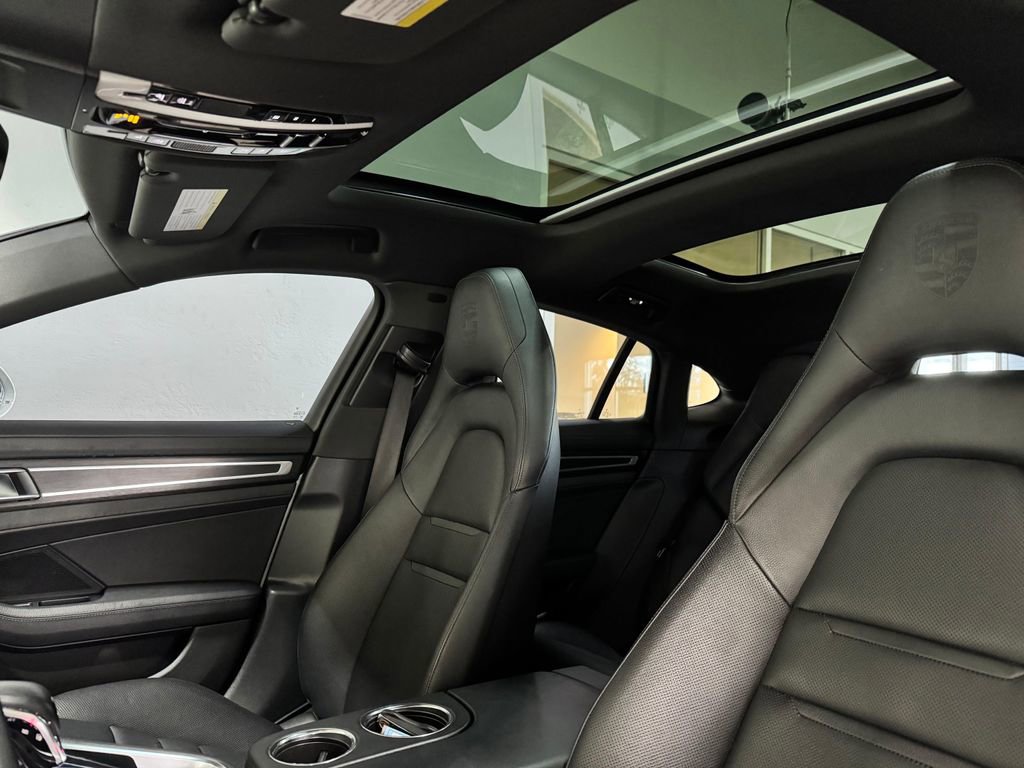 Used 2023 Porsche Panamera Platinum Edition w/ Sport Chrono Package RWD image 26