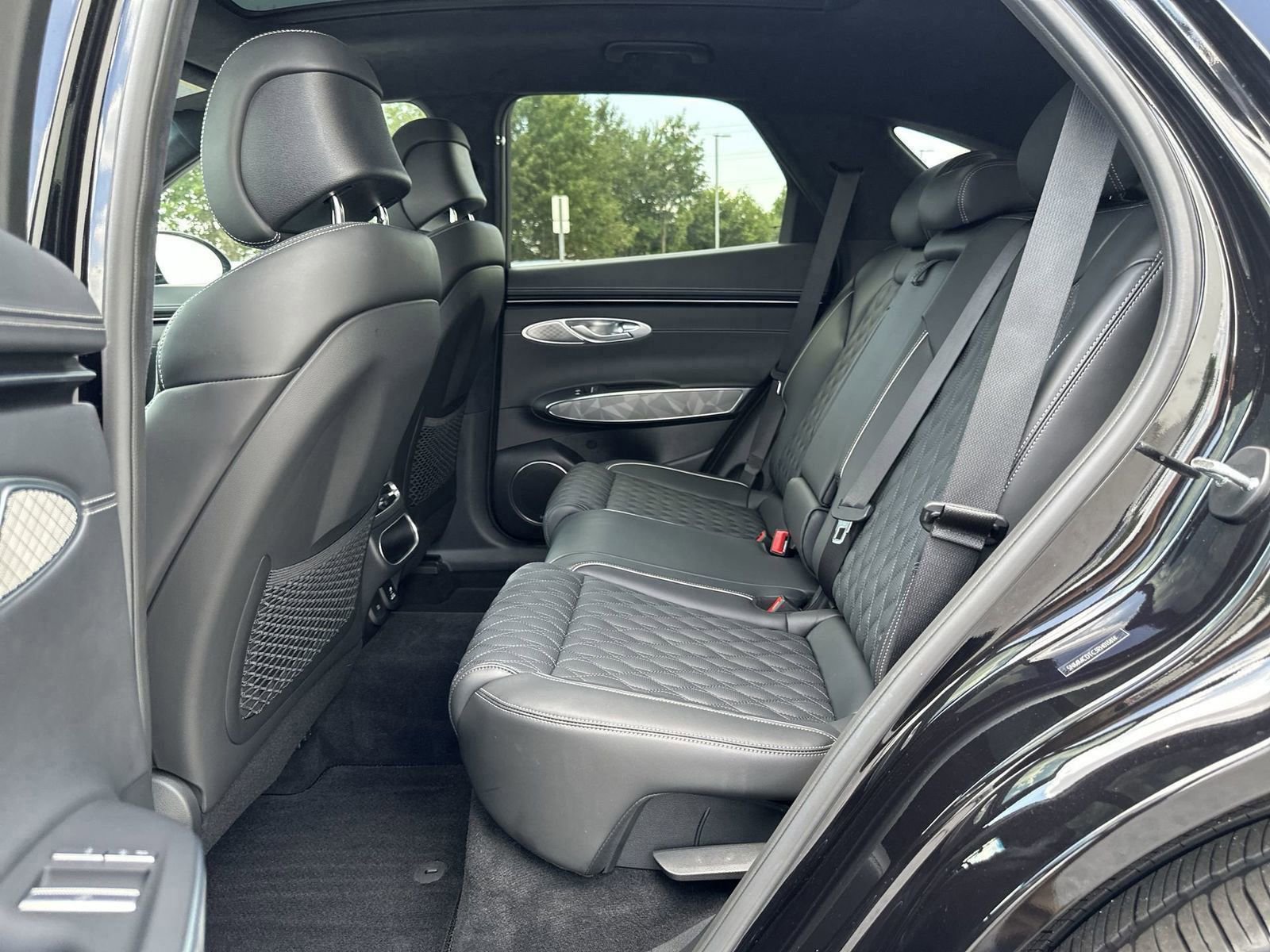 Used 2024 Genesis GV70 3.5T Sport w/ Sport Advanced Package image 10