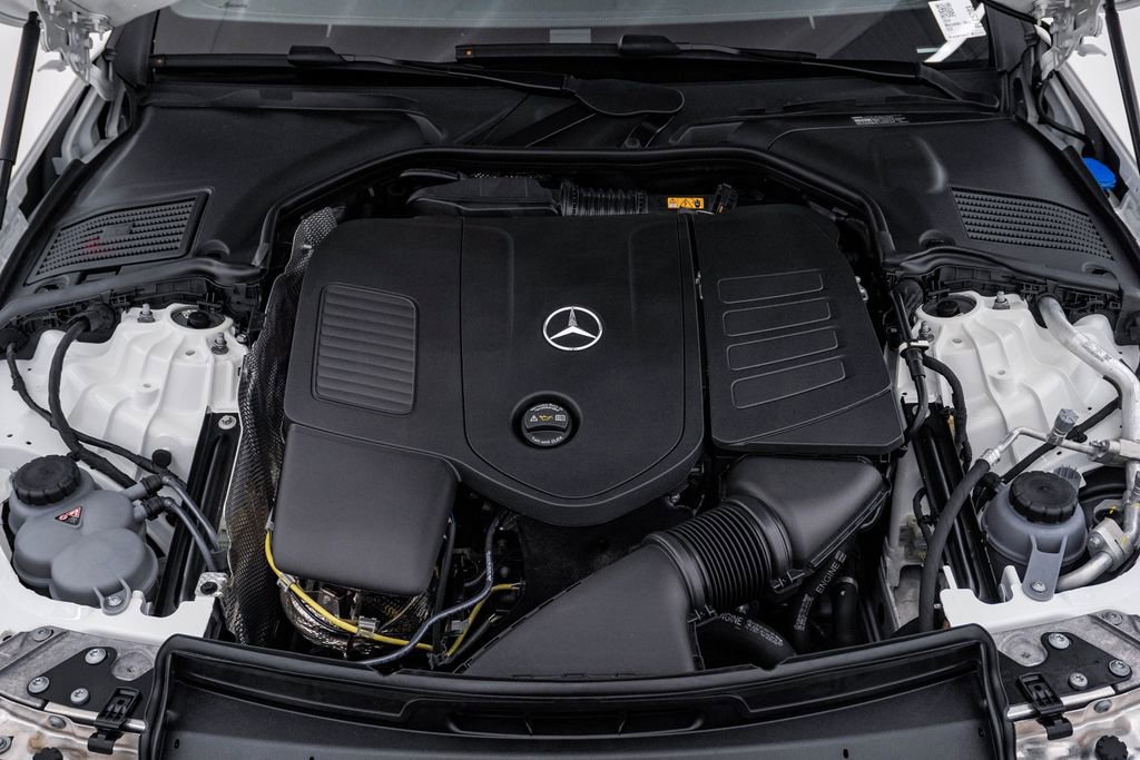Used 2024 Mercedes-Benz CLE 300 4MATIC Coupe image 28