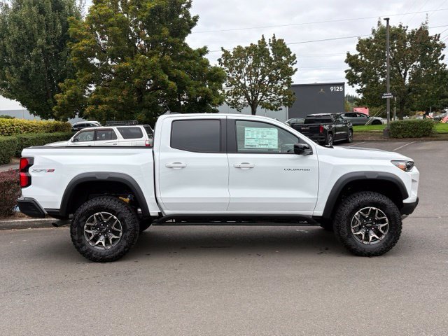 New 2026 Chevrolet Colorado ZR2 w/ Technology Package AWD/4WD image 8