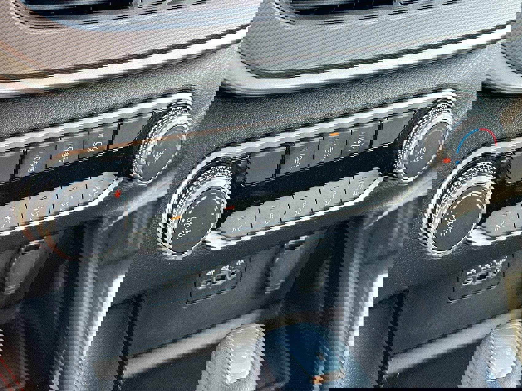 Used 2024 Nissan Altima 2.5 SR image 18