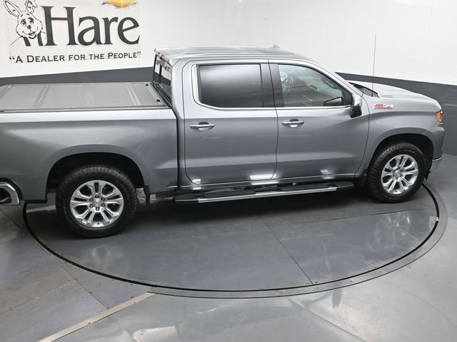 Used 2025 Chevrolet Silverado 1500 LTZ AWD/4WD image 38