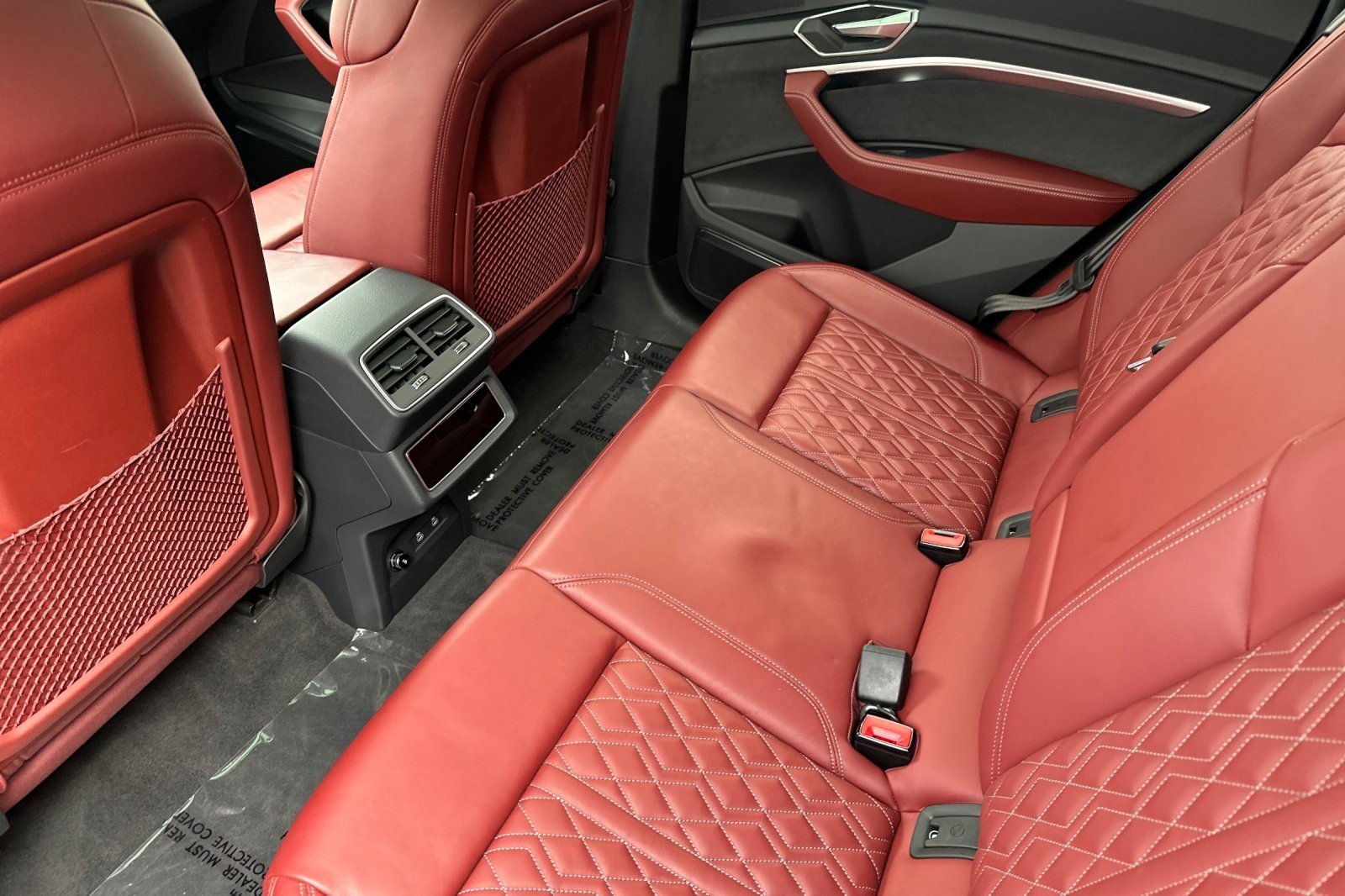 Certified 2024 Audi Q8 e-tron Prestige w/ Prestige Package image 11