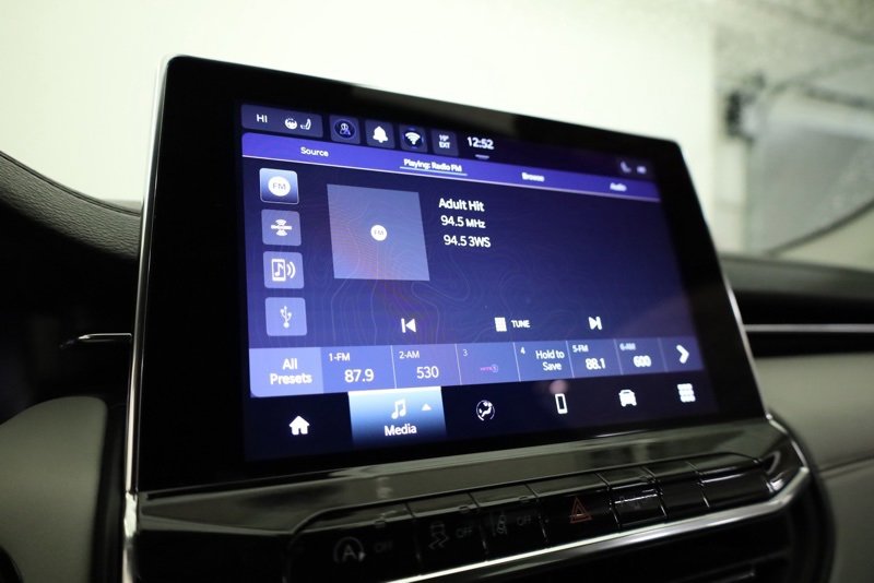 Used 2022 Jeep Compass Limited image 17