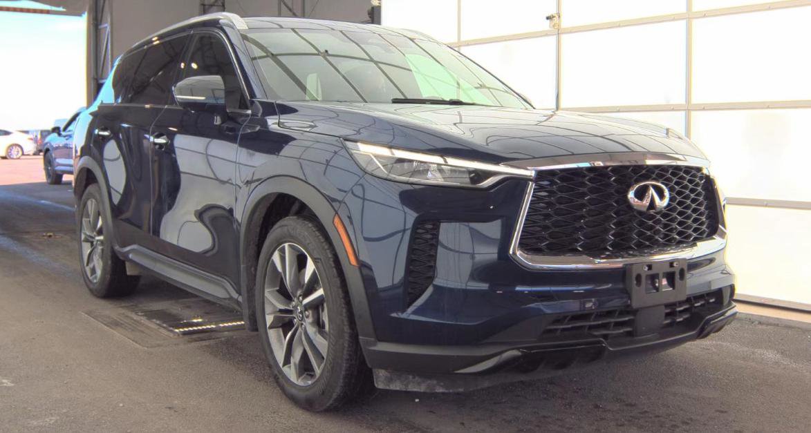 Used 2023 INFINITI QX60 Luxe w/ Cargo Package image 4