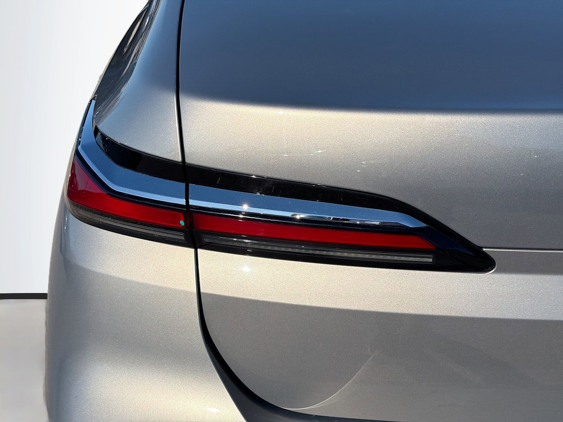 Certified 2024 BMW 740i image 11