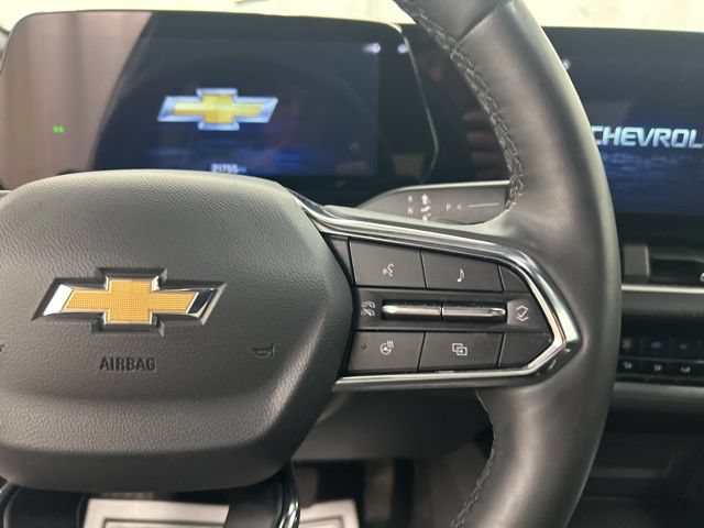 Used 2025 Chevrolet Equinox LT AWD/4WD image 12