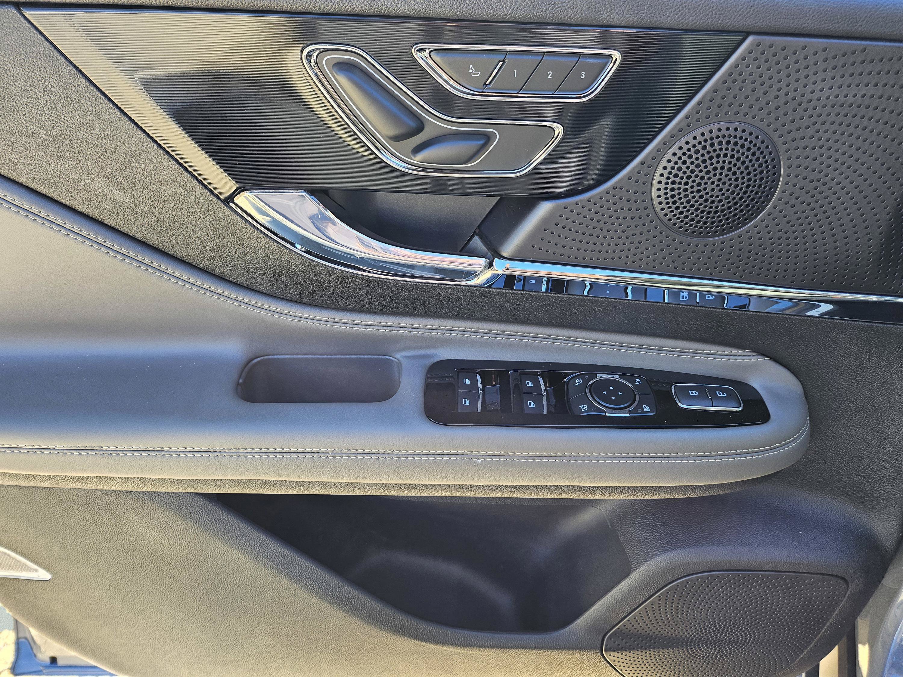 New 2026 Lincoln Corsair Premiere AWD/4WD image 11