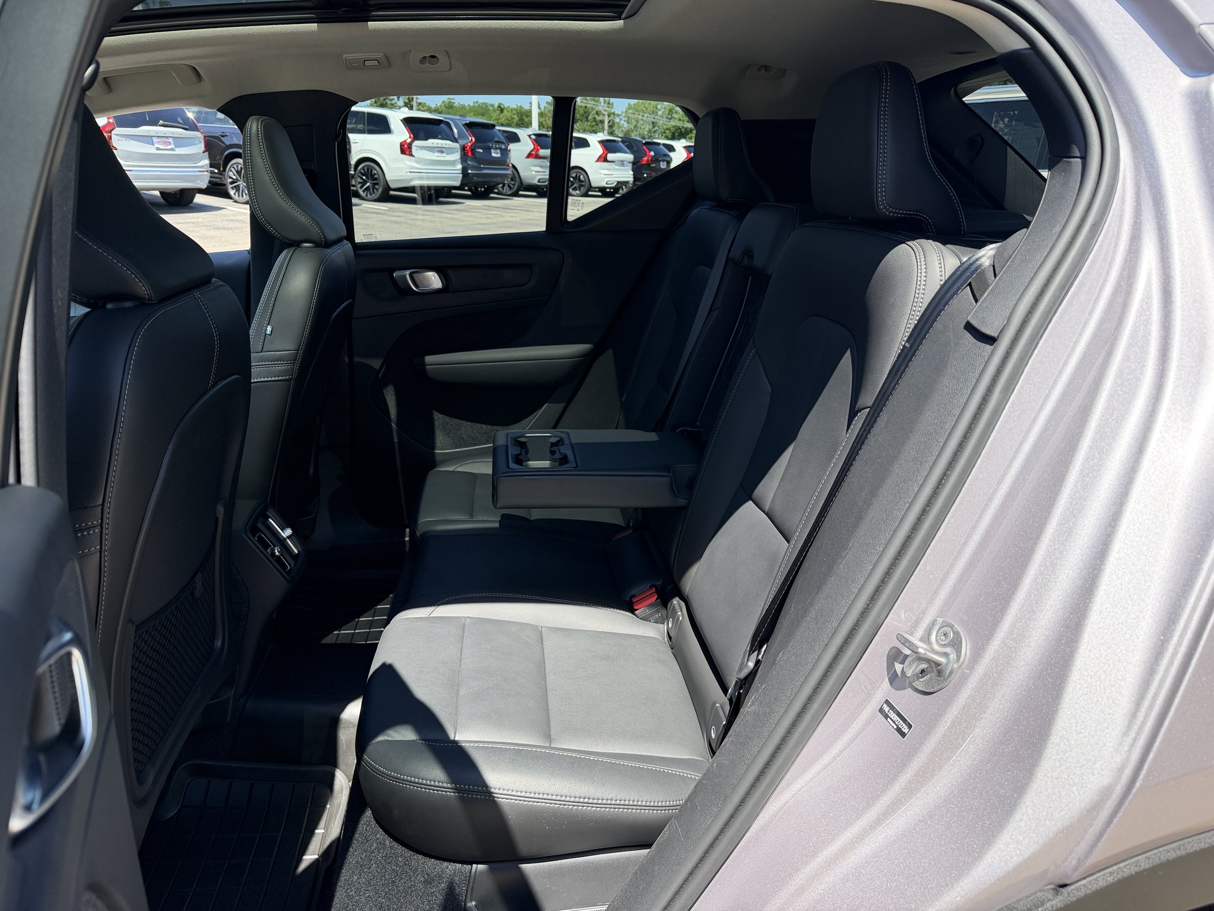 Used 2026 Volvo XC40 B5 Plus AWD/4WD image 10