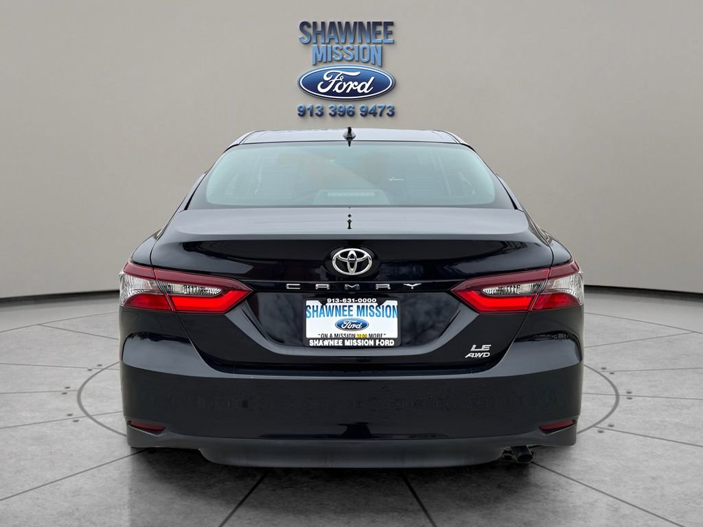Used 2022 Toyota Camry LE image 6