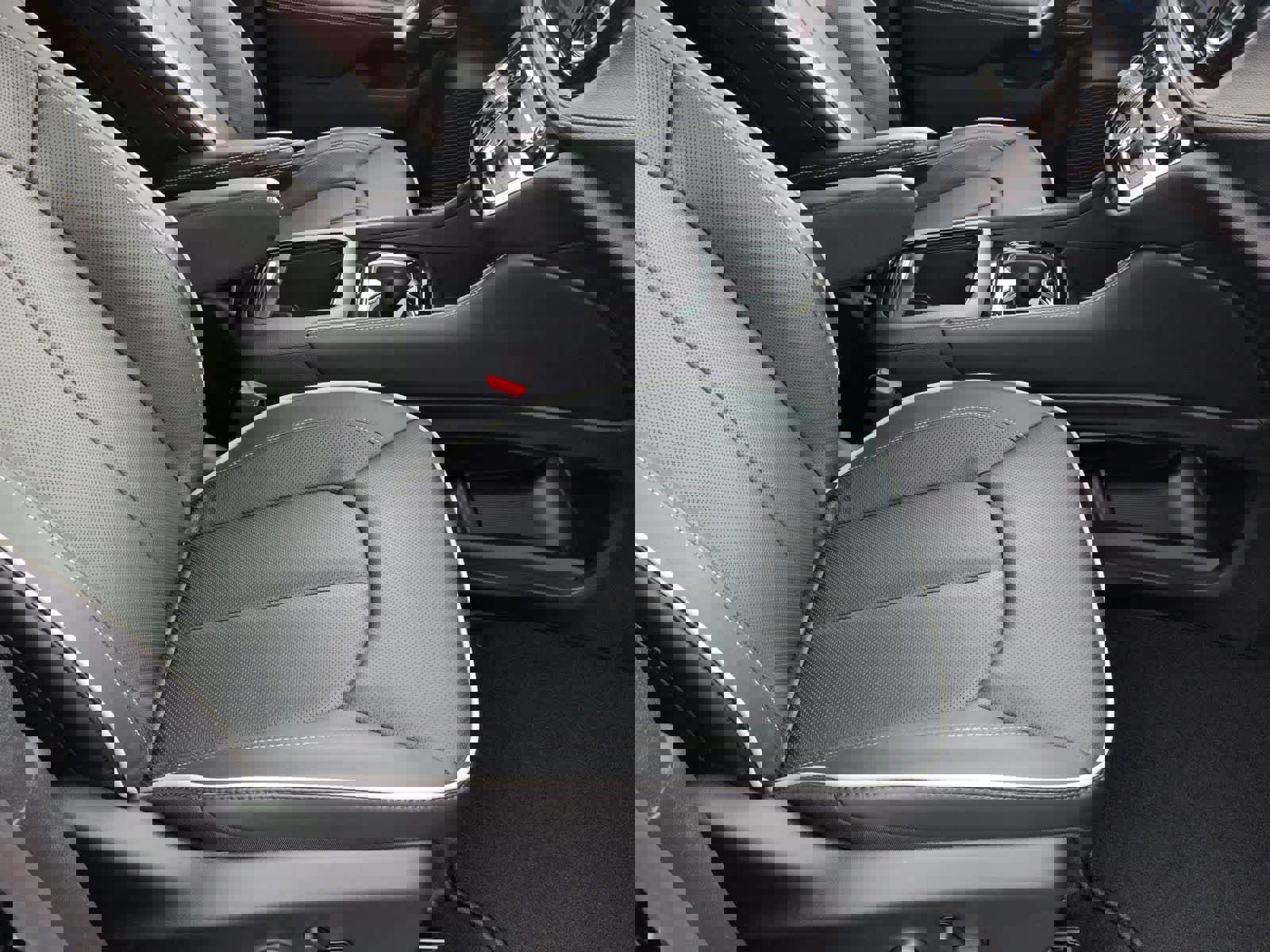 New 2026 Chrysler Pacifica Limited image 15