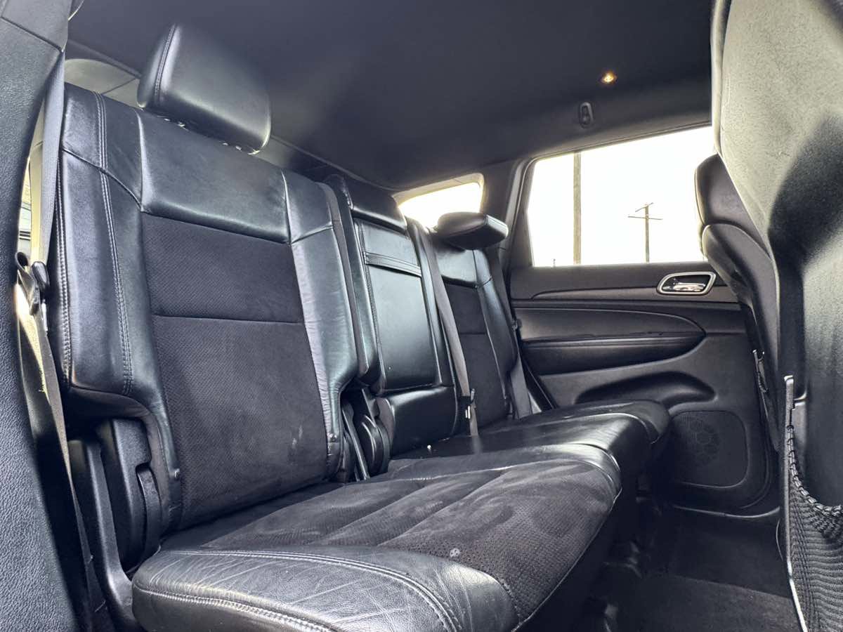 Used 2017 Jeep Grand Cherokee Altitude image 33