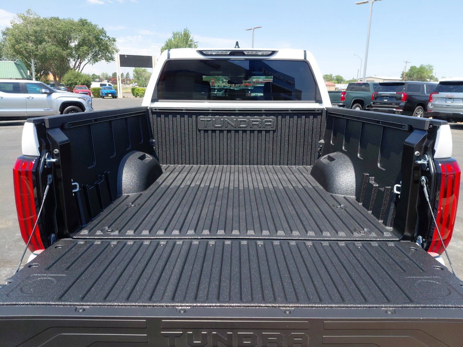 New 2026 Toyota Tundra SR5 w/ TRD Off-Road Package AWD/4WD image 7