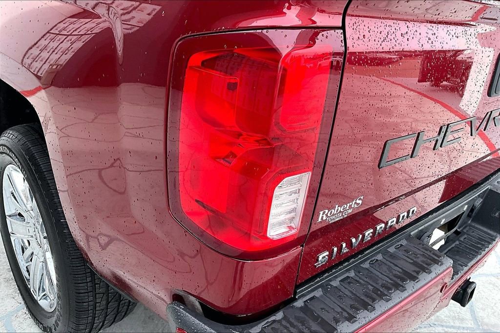 Used 2018 Chevrolet Silverado 1500 High Country AWD/4WD image 23